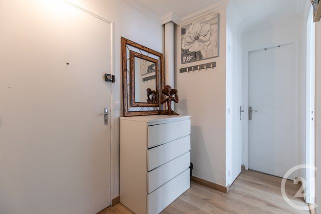 Appartement F2 à vendre - 2 pièces - 42.23 m2 - ST MAUR DES FOSSES - 94 - ILE-DE-FRANCE - Century 21 La Pie