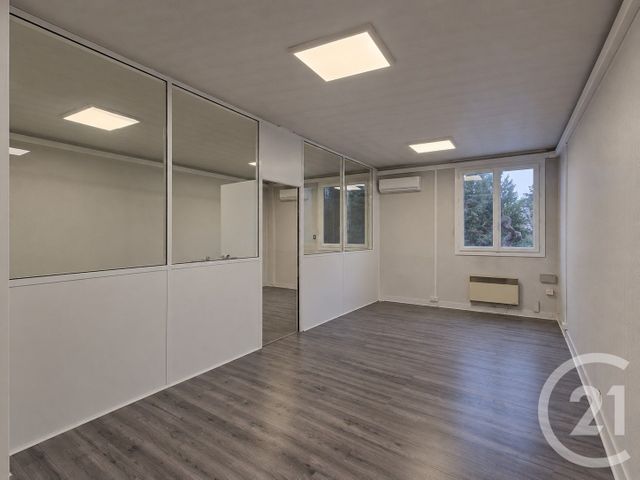 divers à vendre - 424.15 m2 - ST MAUR DES FOSSES - 94 - ILE-DE-FRANCE - Century 21 La Pie
