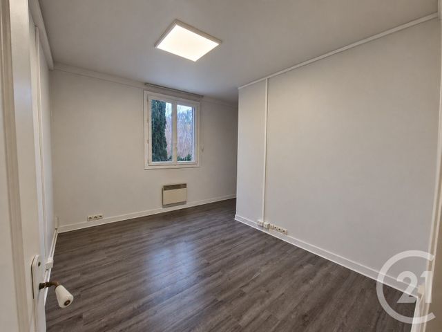 divers à vendre - 424.15 m2 - ST MAUR DES FOSSES - 94 - ILE-DE-FRANCE - Century 21 La Pie