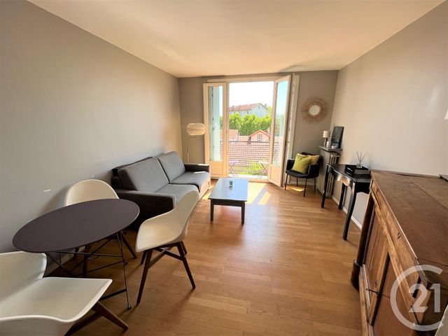 Appartement F3 à vendre - 3 pièces - 53.36 m2 - ST MAUR DES FOSSES - 94 - ILE-DE-FRANCE - Century 21 La Pie