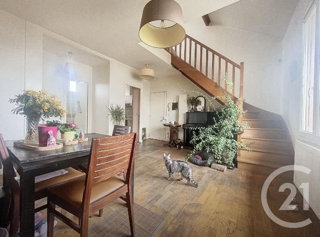 Appartement F4 à vendre - 4 pièces - 62.12 m2 - ST MAUR DES FOSSES - 94 - ILE-DE-FRANCE - Century 21 La Pie
