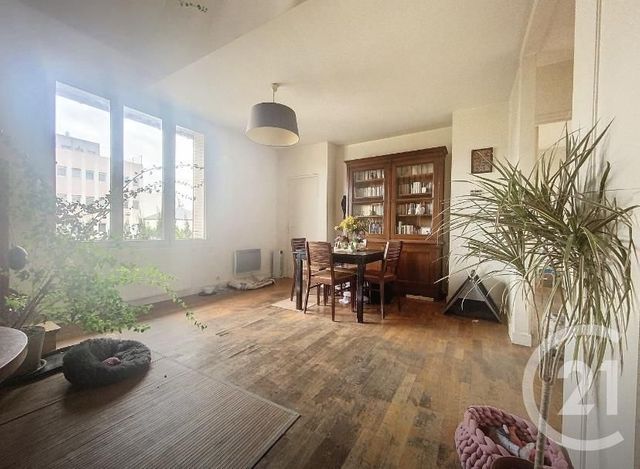 Appartement F4 à vendre - 4 pièces - 62.12 m2 - ST MAUR DES FOSSES - 94 - ILE-DE-FRANCE - Century 21 La Pie