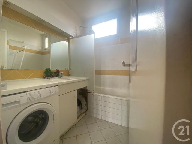 Appartement F4 à vendre - 4 pièces - 62.12 m2 - ST MAUR DES FOSSES - 94 - ILE-DE-FRANCE - Century 21 La Pie