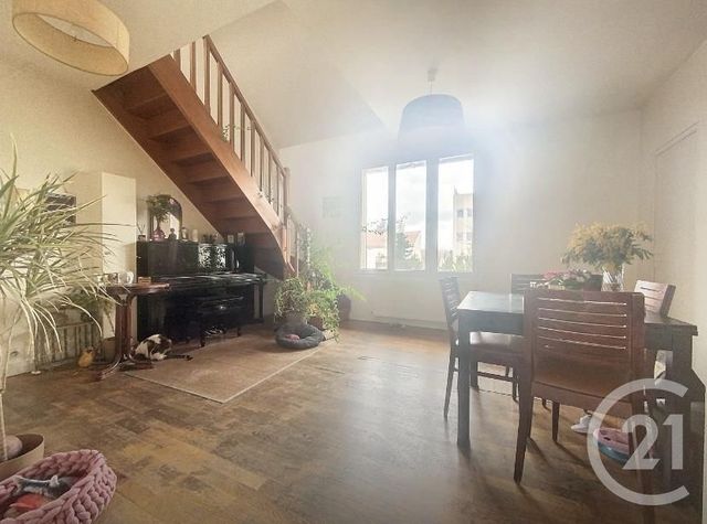Appartement F4 à vendre - 4 pièces - 62.12 m2 - ST MAUR DES FOSSES - 94 - ILE-DE-FRANCE - Century 21 La Pie