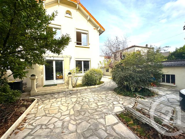 maison à vendre - 8 pièces - 140.14 m2 - ST MAUR DES FOSSES - 94 - ILE-DE-FRANCE - Century 21 La Pie