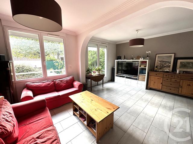 maison à vendre - 8 pièces - 140.14 m2 - ST MAUR DES FOSSES - 94 - ILE-DE-FRANCE - Century 21 La Pie