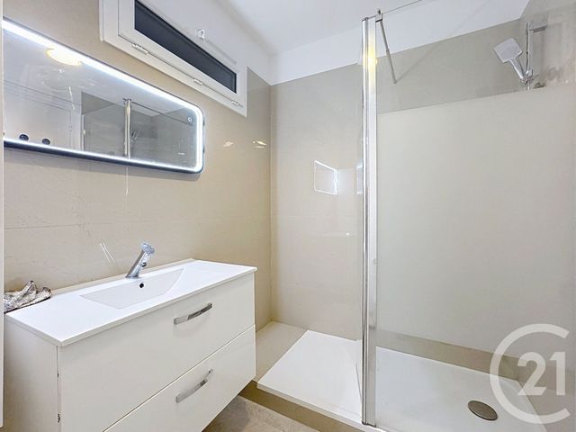 Appartement F3 à vendre - 3 pièces - 81.98 m2 - ST MAUR DES FOSSES - 94 - ILE-DE-FRANCE - Century 21 La Pie