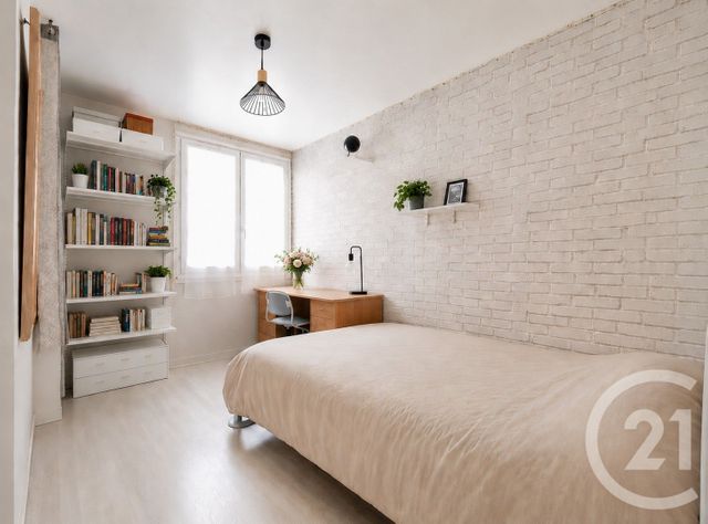 Appartement F4 à vendre - 4 pièces - 64.06 m2 - ST MAUR DES FOSSES - 94 - ILE-DE-FRANCE - Century 21 La Pie