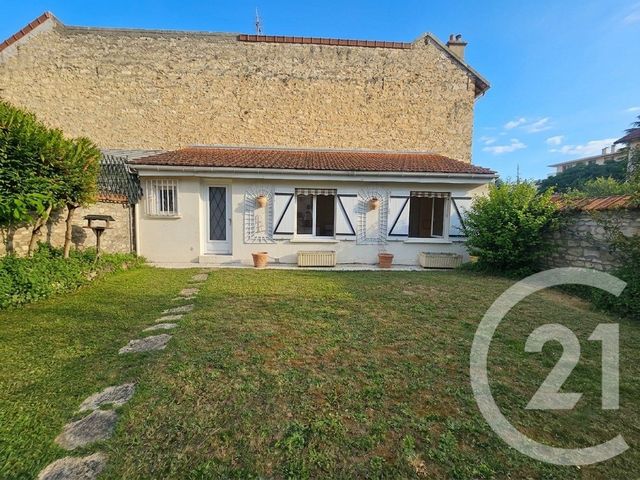 maison à vendre - 8 pièces - 213.37 m2 - ST MAUR DES FOSSES - 94 - ILE-DE-FRANCE - Century 21 La Pie