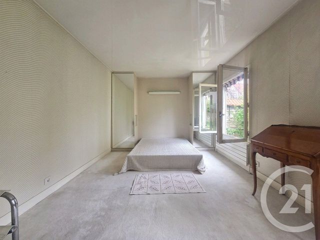 maison à vendre - 8 pièces - 213.37 m2 - ST MAUR DES FOSSES - 94 - ILE-DE-FRANCE - Century 21 La Pie