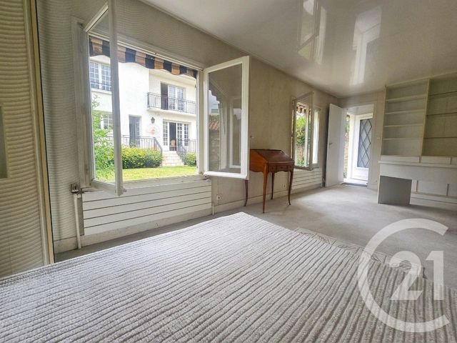 maison à vendre - 8 pièces - 213.37 m2 - ST MAUR DES FOSSES - 94 - ILE-DE-FRANCE - Century 21 La Pie