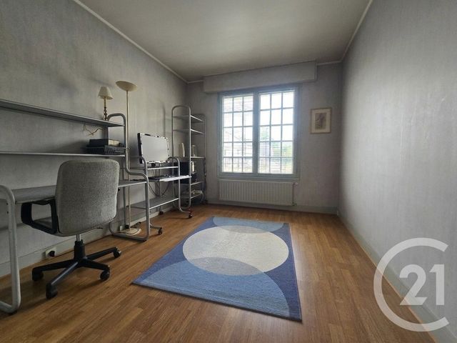 maison à vendre - 8 pièces - 213.37 m2 - ST MAUR DES FOSSES - 94 - ILE-DE-FRANCE - Century 21 La Pie