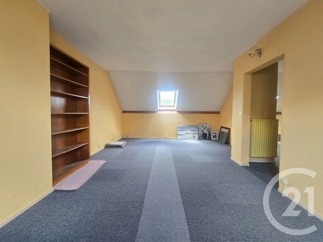 maison à vendre - 8 pièces - 213.37 m2 - ST MAUR DES FOSSES - 94 - ILE-DE-FRANCE - Century 21 La Pie