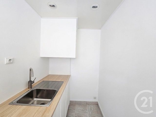 maison à vendre - 8 pièces - 213.37 m2 - ST MAUR DES FOSSES - 94 - ILE-DE-FRANCE - Century 21 La Pie